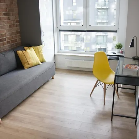 Ava Bastion Walowa *